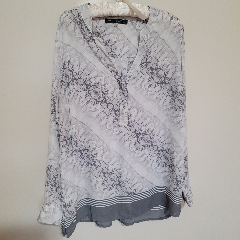 Rose & Olive Grey + White Tye Dye Blouse Size XL